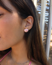 Load image into Gallery viewer, Bubblegum Seashell Earrings