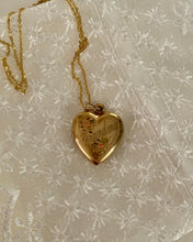 Load image into Gallery viewer, Vintage Locket Necklace