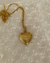 Load image into Gallery viewer, Vintage Locket Necklace
