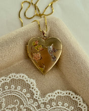 Load image into Gallery viewer, Vintage Heart Locket Necklace 2.0