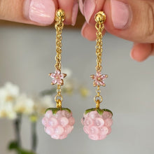 Load image into Gallery viewer, Rose Vine Earrings