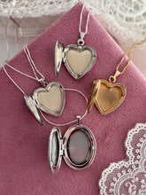 Load image into Gallery viewer, Vintage Locket Charms Necklace