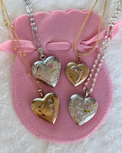 Load image into Gallery viewer, Vintage Heart Locket Necklace 4.0