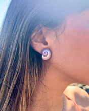Load image into Gallery viewer, Purple Sea Earrings
