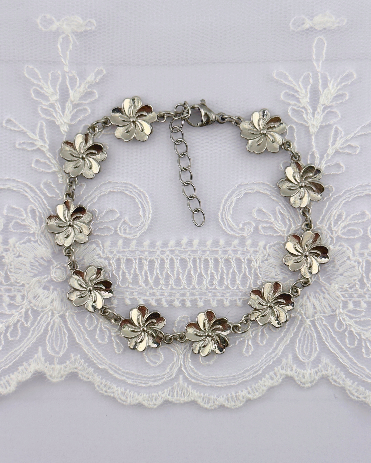 Circle of Blooms Bracelet