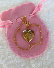 Load image into Gallery viewer, Vintage Heart Locket Necklace 4.0
