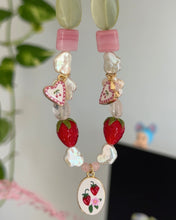 Load image into Gallery viewer, Oma&#39;s Garden Necklace
