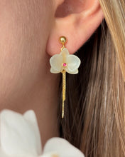 Load image into Gallery viewer, Orchid Jade Earrings
